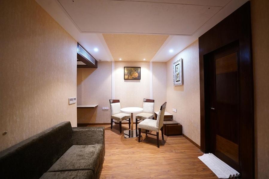Square Inn Hotel,Varanasi Dış mekan fotoğraf