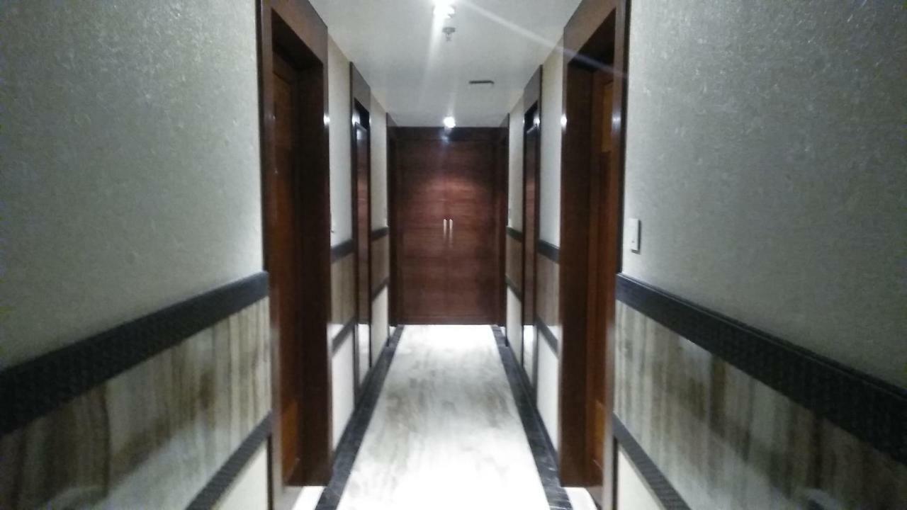 Square Inn Hotel,Varanasi Dış mekan fotoğraf