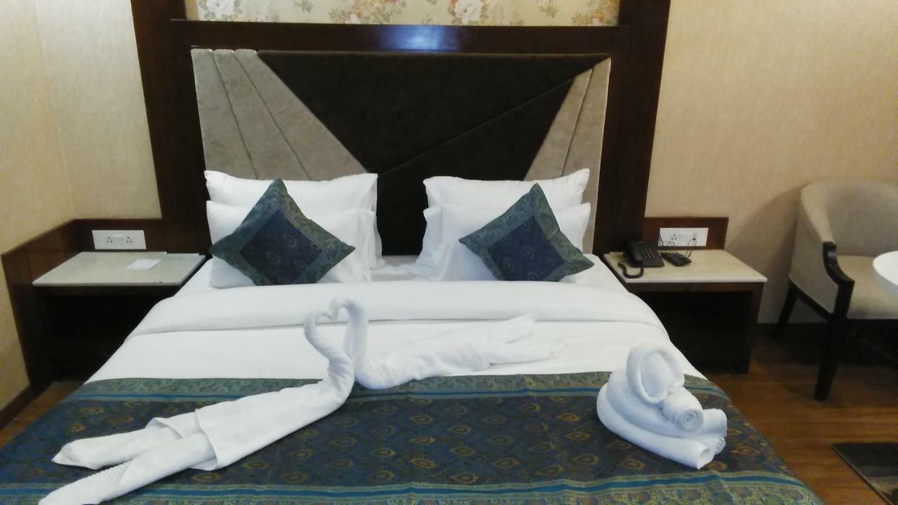 Square Inn Hotel,Varanasi Dış mekan fotoğraf