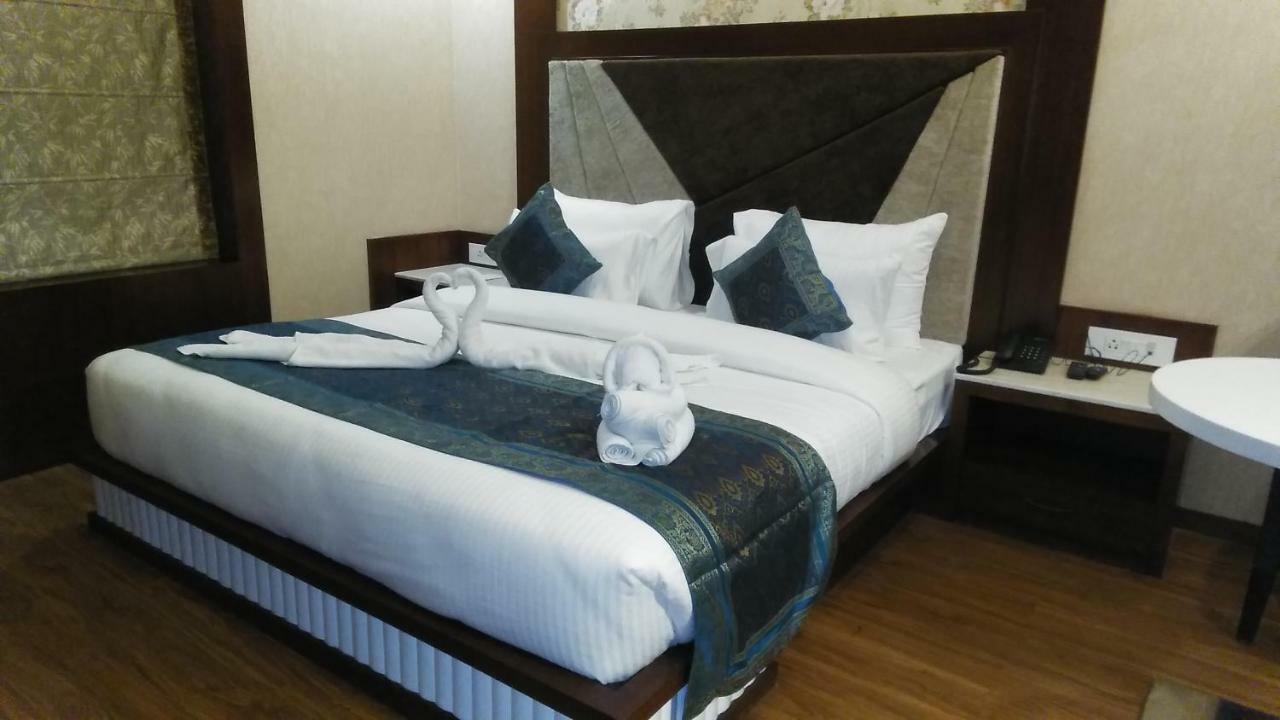 Square Inn Hotel,Varanasi Dış mekan fotoğraf